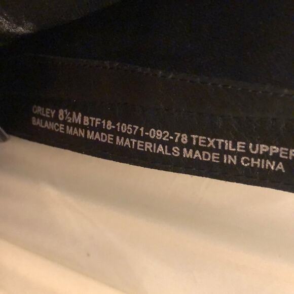 Baretraps Orley Black Boots with 1” Heel Woman Size 8.5 Sweater Cuff Hiking - Picture 5 of 7